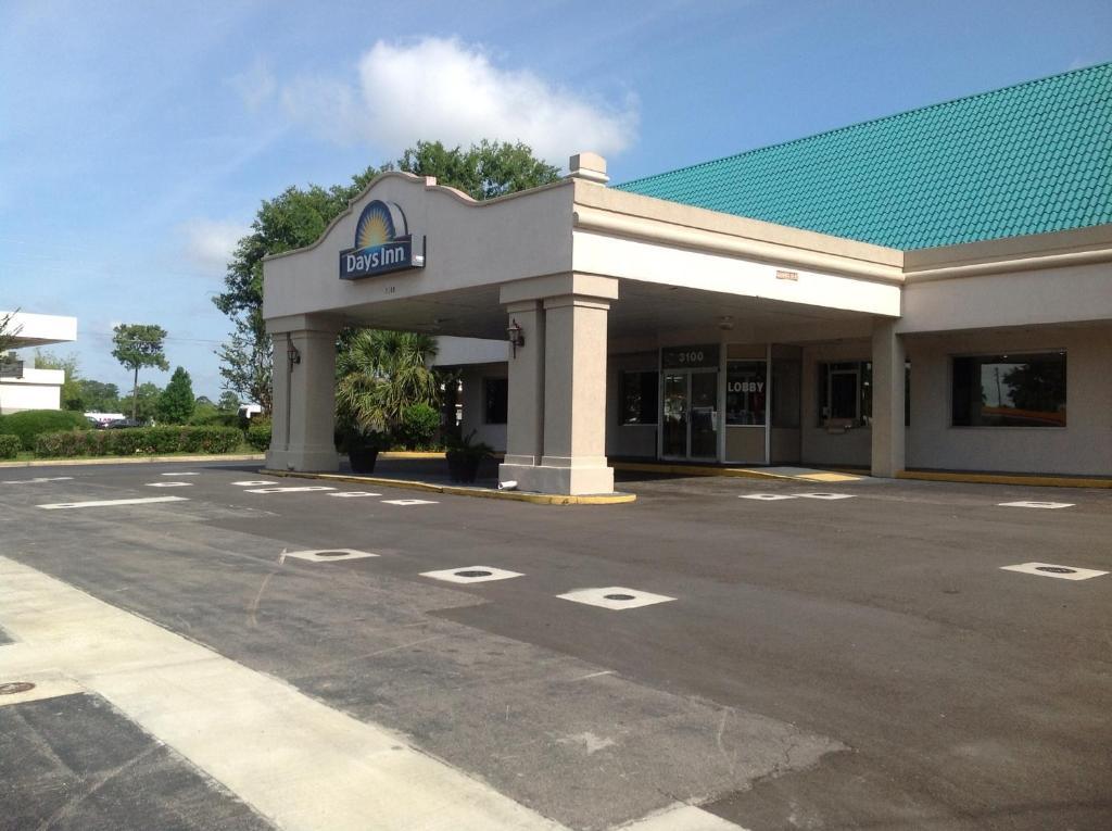 Days Inn Panama City 23Rd Street Bagian luar foto